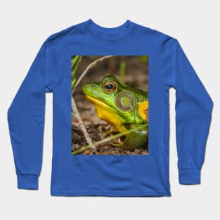 Big Ol' Green Frog Photograph Long Sleeve T-Shirt